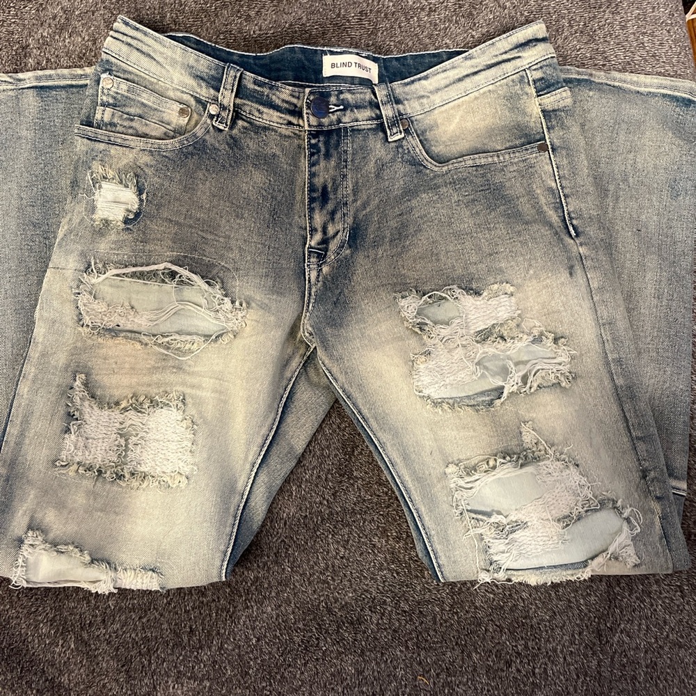BLUE DENIM JEANS